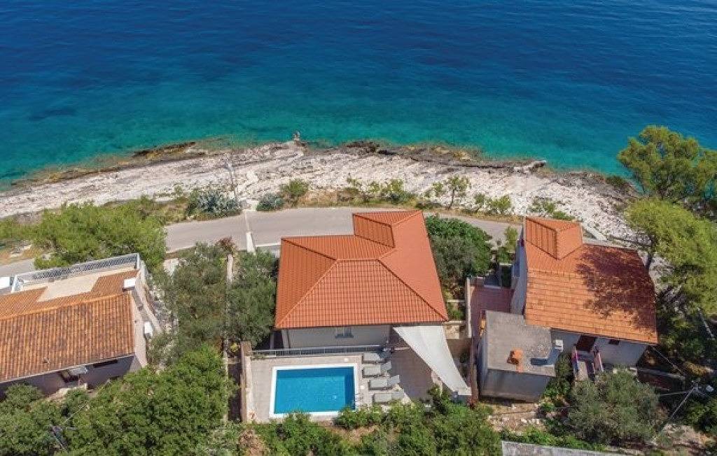 Villa for 4 People in Blato, Korcula