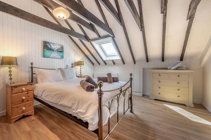 Swallow’s Rest · Pembrokeshire Near The Beach With Heated Pool in Pembrokeshire