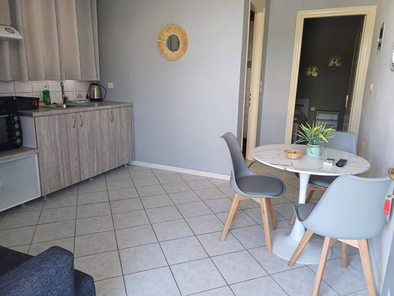 Ganze Wohnung, Ferienwohnung für 2 Personen mit Terrasse in Frini, Lefkada Stadt