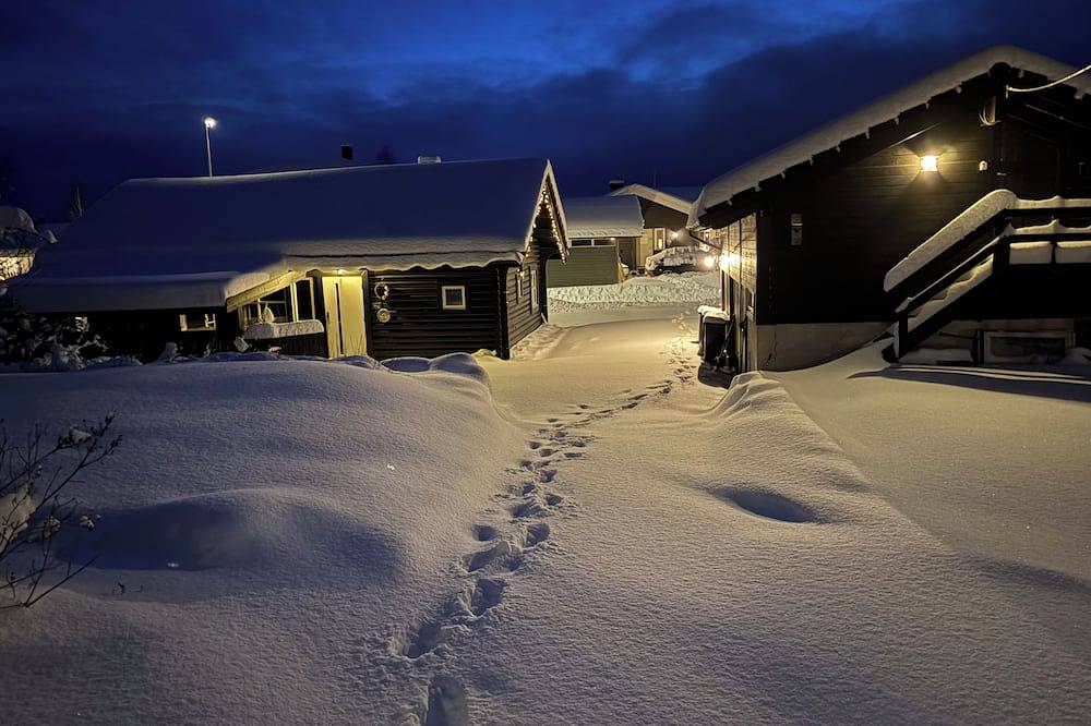 Log cabin near Sjusjøen and Lillehammer in Ringsaker