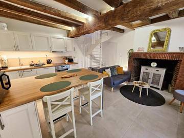 Gîte pour 4 personnes, avec terrasse et jardin à Saint-Martin-le-Beau