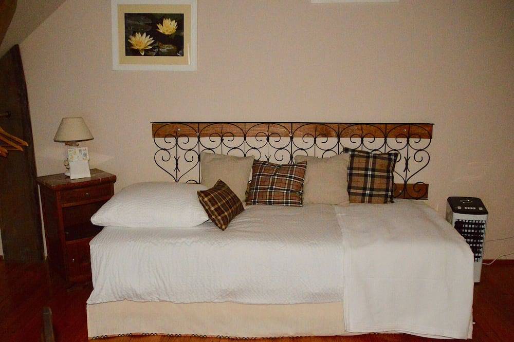 Apartamento entero, Casa histórica escocesa en Cher con jardín y sala de juegos in Aubigny-sur-Nère, Sologne