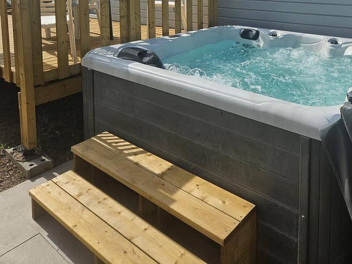 Camping La Plage de L'Orb - Mobilhome 6 personnes - Casa - Vip - 3 chambres - Spa Privatif climatisé 31m² in Cessenon-sur-Orb, Côte méditerranéenne (France)