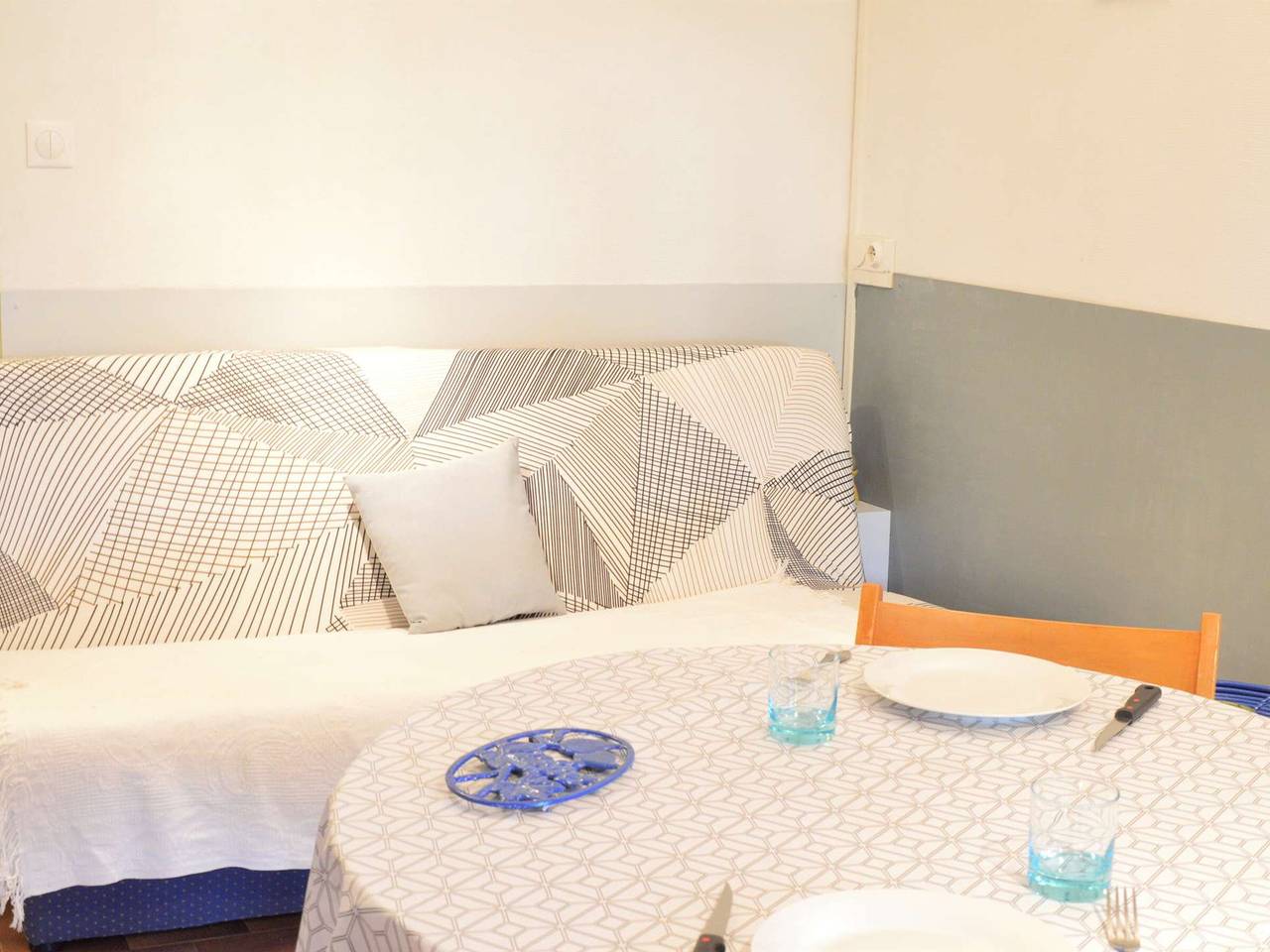 Ganze Wohnung, Studio für 4 Personen mit Pool, 600m vom Strand in Cap d'Agde, Parkplatz, Zentrale Lage in Cap d'Agde, Agde