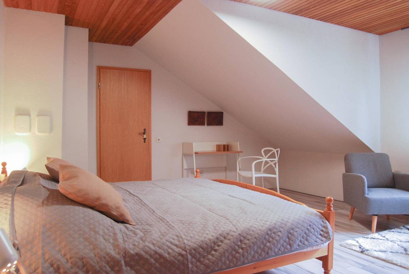 Geräumiges Zimmer, priv. Retro-Bad mit Quellwasser in Traben-Trarbach, Bernkastel-Kues y alrededores