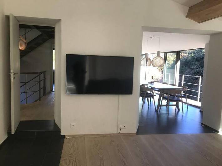 Location de vacances pour 8 personnes, avec vue et terrasse ainsi que piscine et jardin à Albières - 4