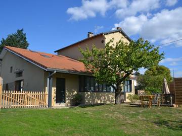 Gîte pour 9 personnes, avec jardin à Chazelles-sur-Lyon