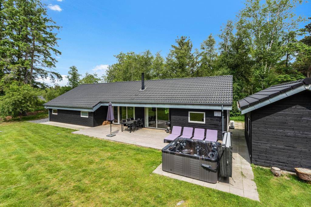 Activity holiday home with whirlpool, sauna and electric vehicle charging in Ho, Varde e dintorni