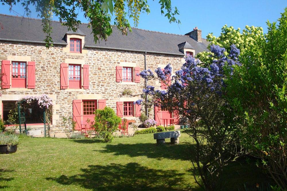 Au Jardin d'Eloïse - Magnolia in Tréméreuc, Région de Dinan