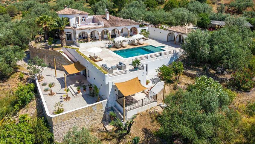 Apartamento entero, Apartamento para dos entre olivos en Andalucía in Alcaucín, Provincia de Málaga