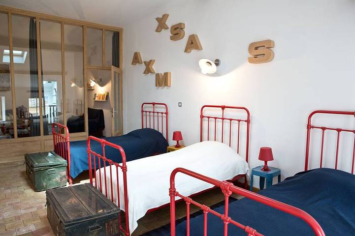 Location de vacances pour 12 personnes, avec terrasse et jardin, animaux acceptés dans Église Abbatiale Saint Philibert de Tournus - 3