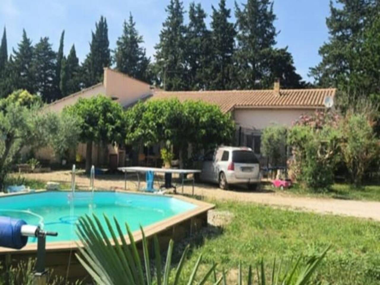 Apartamento entero, Casa en Provenza con Piscina y Tranquilidad in L'Isle-sur-la-Sorgue, Vaucluse