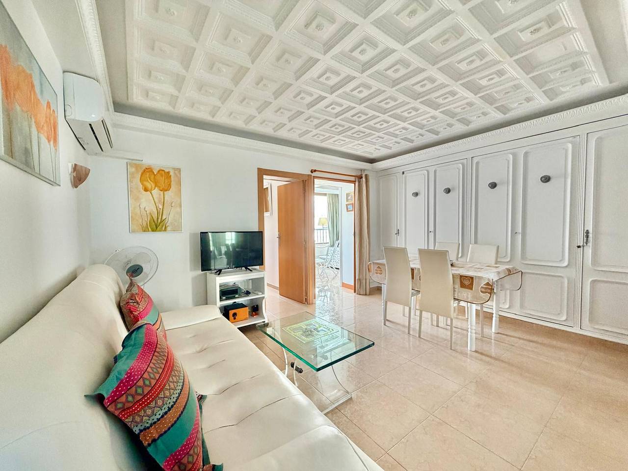 Entire apartment, Modern apartment with sea view - 4 guests in Playa de Levante, Costa Blanca
