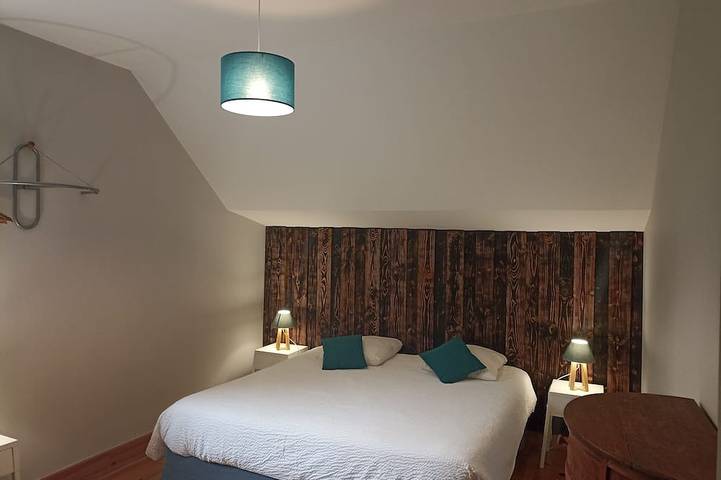 Gîte pour 5 personnes, avec piscine ainsi que terrasse et jardin à Lafarre - 3