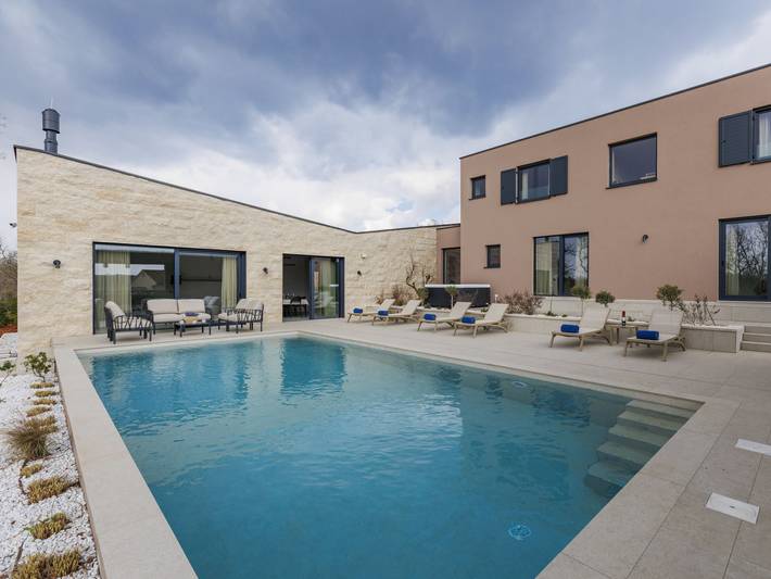 Ferienhaus für 8 Personen, mit Garten und Ausblick sowie Terrasse und Sauna