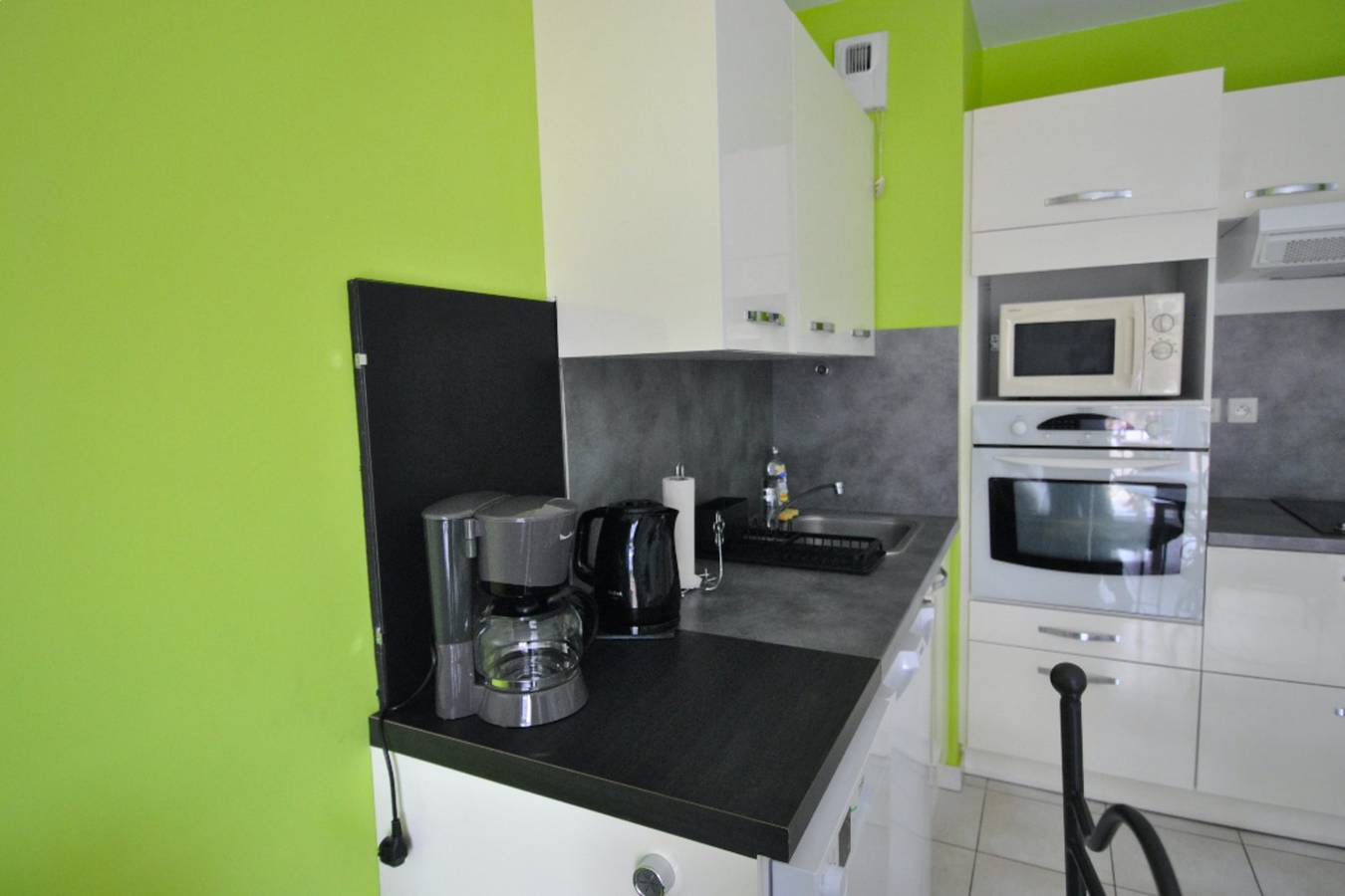 Apartamento entero, Apartment with balcony 10 minutes from the beach in Dinard, Región de Saint-Malo