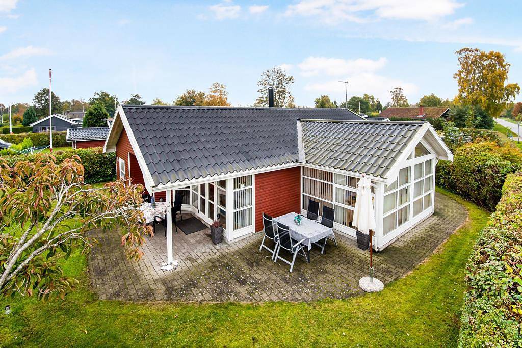Charmantes familienfreundliches Ferienhaus nahe Grenaa Strand und dem Kattegatcenter in Grenå Strand, Grenaa