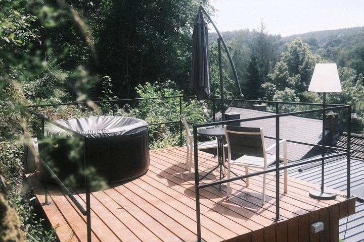 Appartement de vacances pour 2 personnes, avec Jacuzzi et Terrasse ainsi que Jardin et Vue à La Roche-en-Ardenne