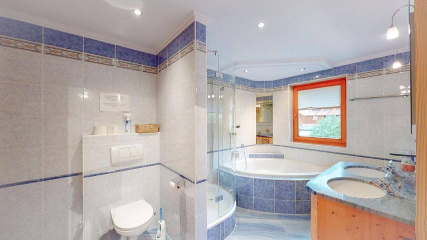 Ferienwohnung für 13 Personen, mit Balkon und Ausblick sowie Garten in Pfunds - 3