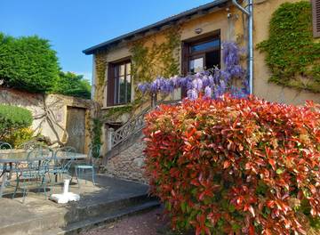 Gîte pour 4 personnes, avec jardin dans la Loire