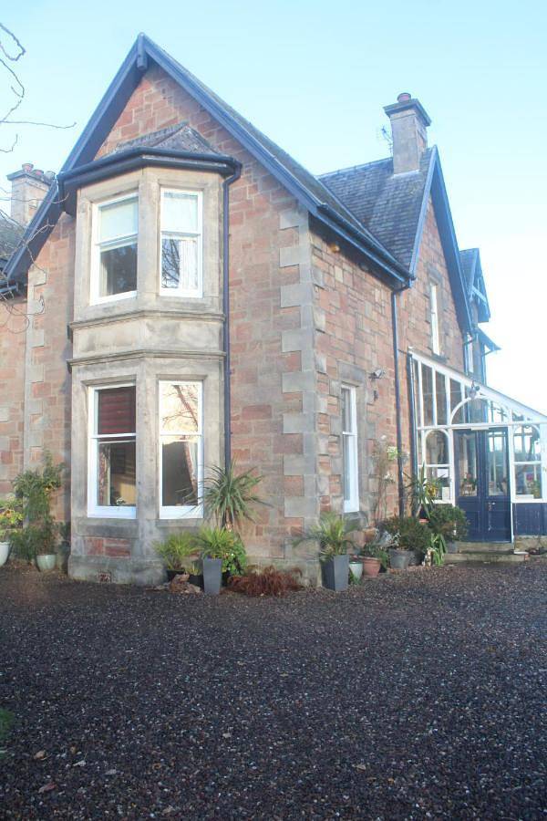 BnB für 2 Personen, mit Garten und Terrasse sowie Ausblick in Inverness