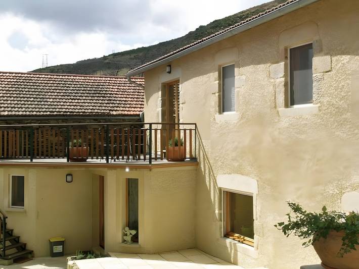 Location de vacances pour 4 personnes, avec jardin, animaux acceptés en Ardèche