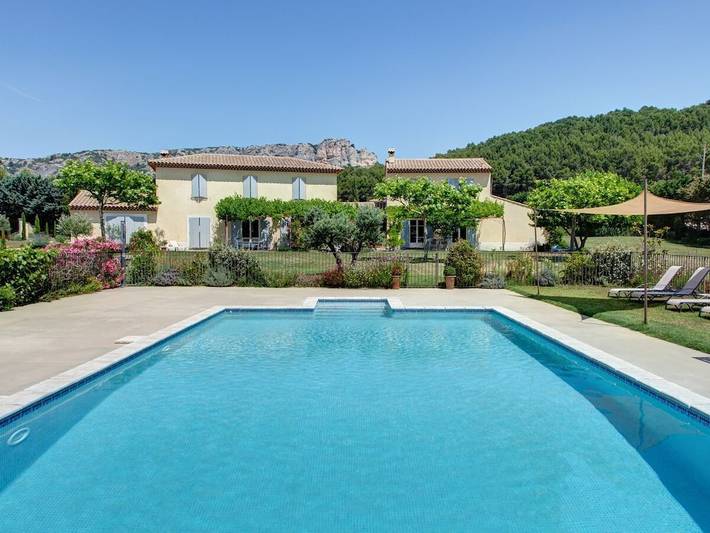 Chalet para 5 personas, con terraza y piscina además de jardín y jacuzzi - 1