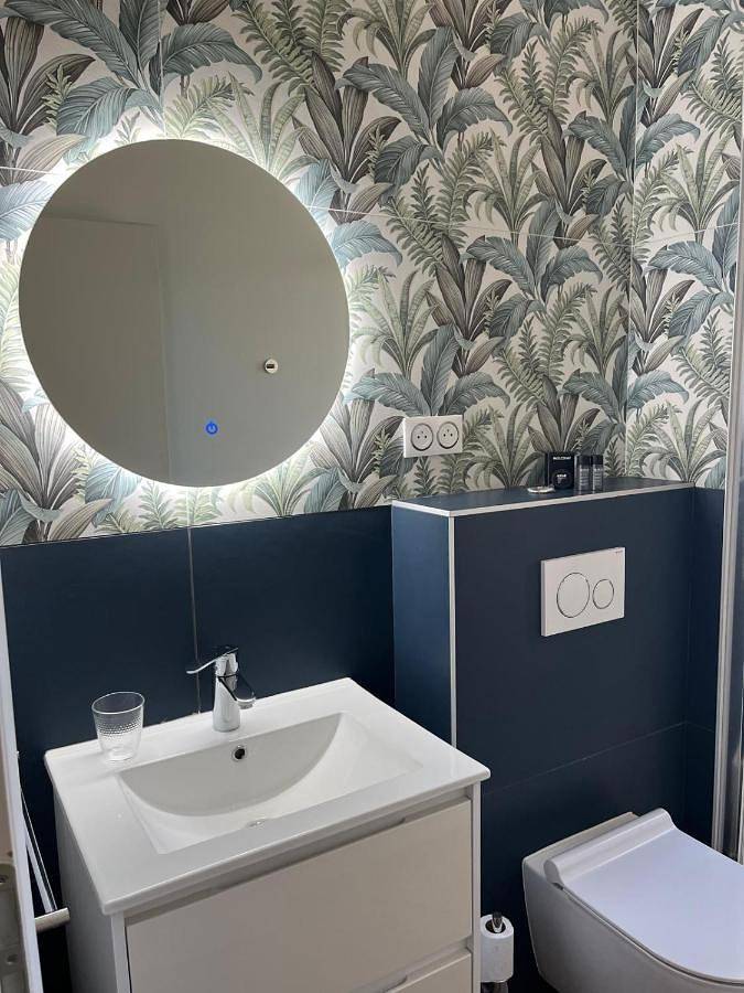 Location de vacances pour 2 personnes, avec vue ainsi que terrasse et jardin à Saint-Didier-au-Mont-d'Or - 2