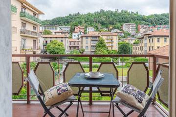 Ferienwohnung für 2 Personen, mit Balkon/Terrasse in Como