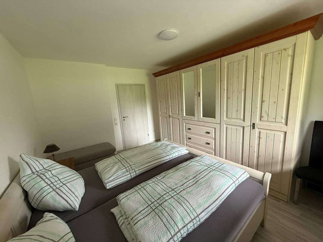 Ganze Wohnung, Apartment „Im Land der 1000 Berge“ mit privater Terrasse und Wlan in Neuenrade, Märkischer Kreis