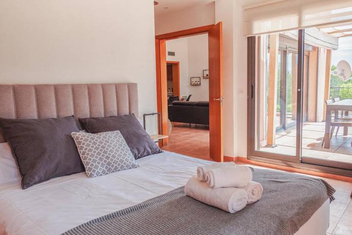 Gîte pour 5 personnes, avec jardin et balcon ainsi que vue et piscine dans Bonmont Terres Noves - 4