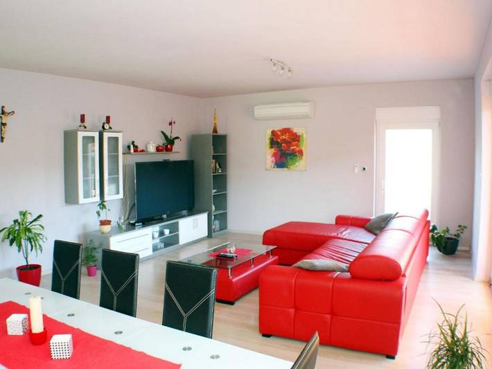 Ferienhaus für 14 Personen, mit Terrasse und Whirlpool sowie Garten und Sauna an der Makarska Riviera - 3