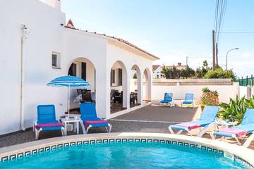 Villa in Alaior Gemeinde, Menorcas Küste für 4 