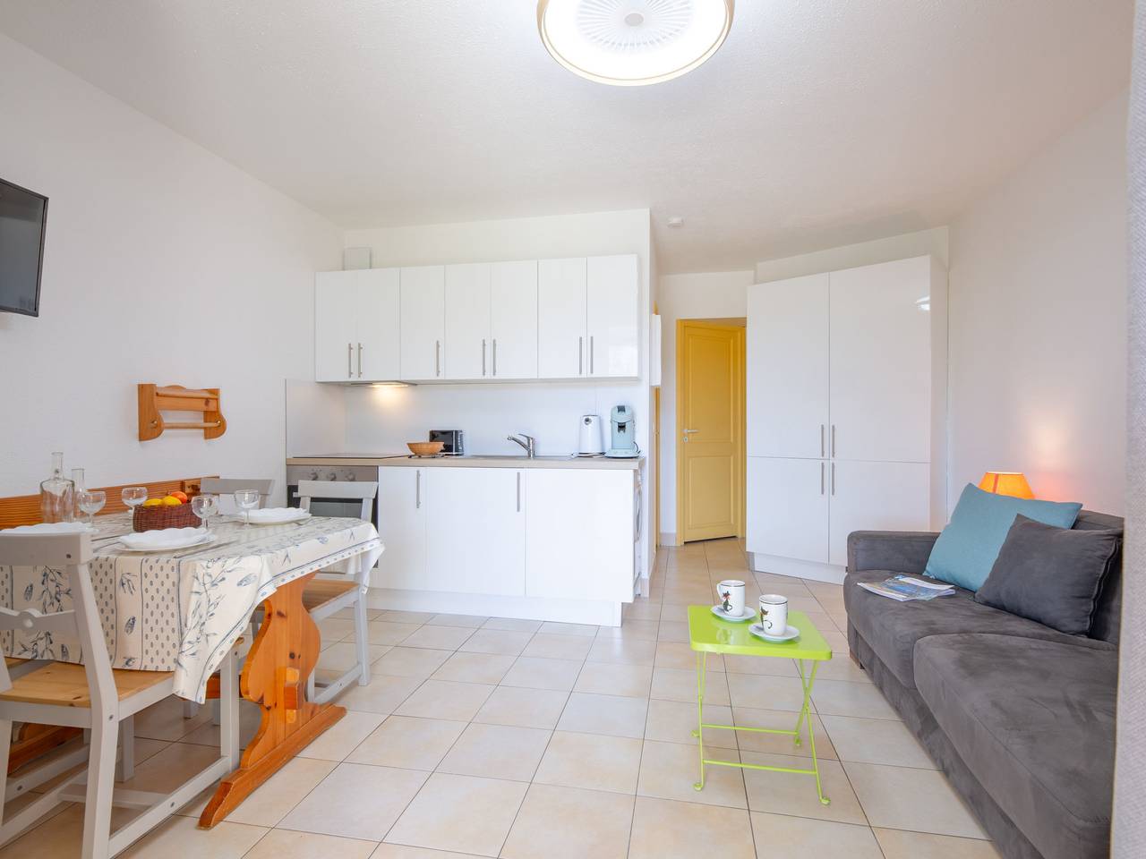 Entire apartment, Les Hauts des Issambres in Roquebrune-sur-Argens, Draguignan region