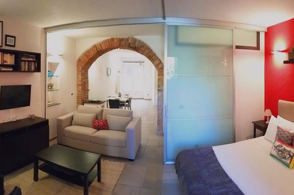 Appartamento intero, Idyllic air-conditioned apartment with private garden, by the sea in San Terenzo, Comune di Lerici