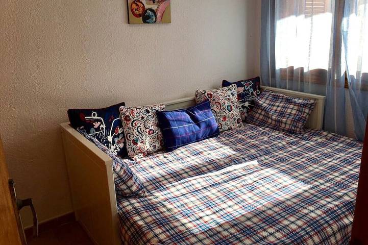 Bungalow für 5 Personen, mit Pool und Balkon sowie Garten in Torrevieja - 4