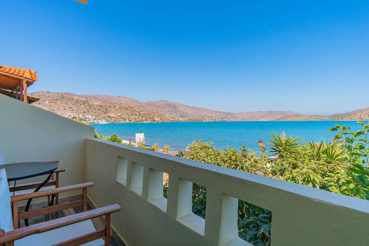 Holiday apartment for 2 people, with Ocean view and Garden in Elounda