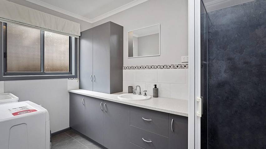 Holiday rental for 16 people, with garden in Apollo Bay