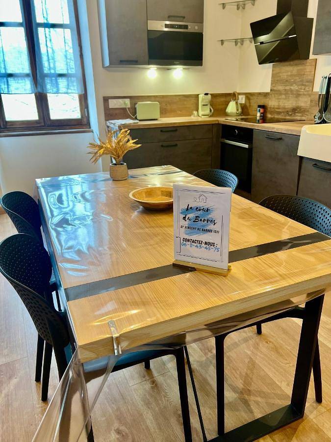 Appartement entier, Seven Keys - La cour du Barres in Saint-Vincent-de-Barrès, Privas (arrondissement)