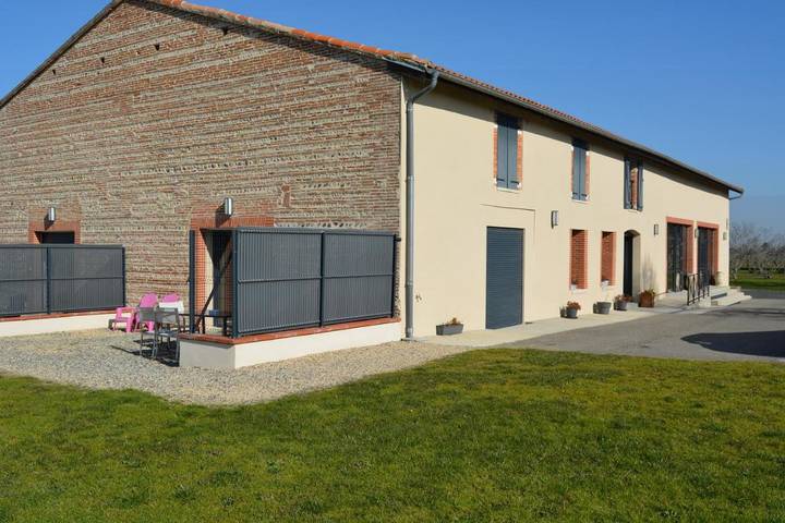 Maison d’hôte pour 2 personnes, avec vue ainsi que piscine et jardin dans Haute-Garonne - 4