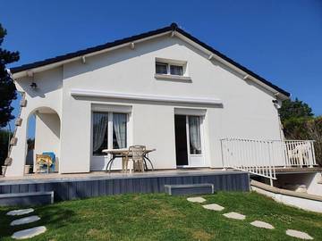 Gîte pour 8 personnes, avec jardin, animaux acceptés dans Plage du chemin des Bateaux