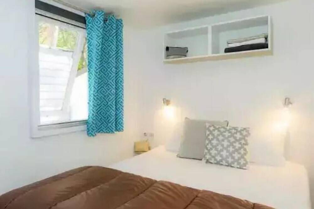 Mobil-home | Comfort | 2 Ch. | 4 pers. | Terrasse simple | A/C | Tv in Nans-les-Pins, Région de Brignoles