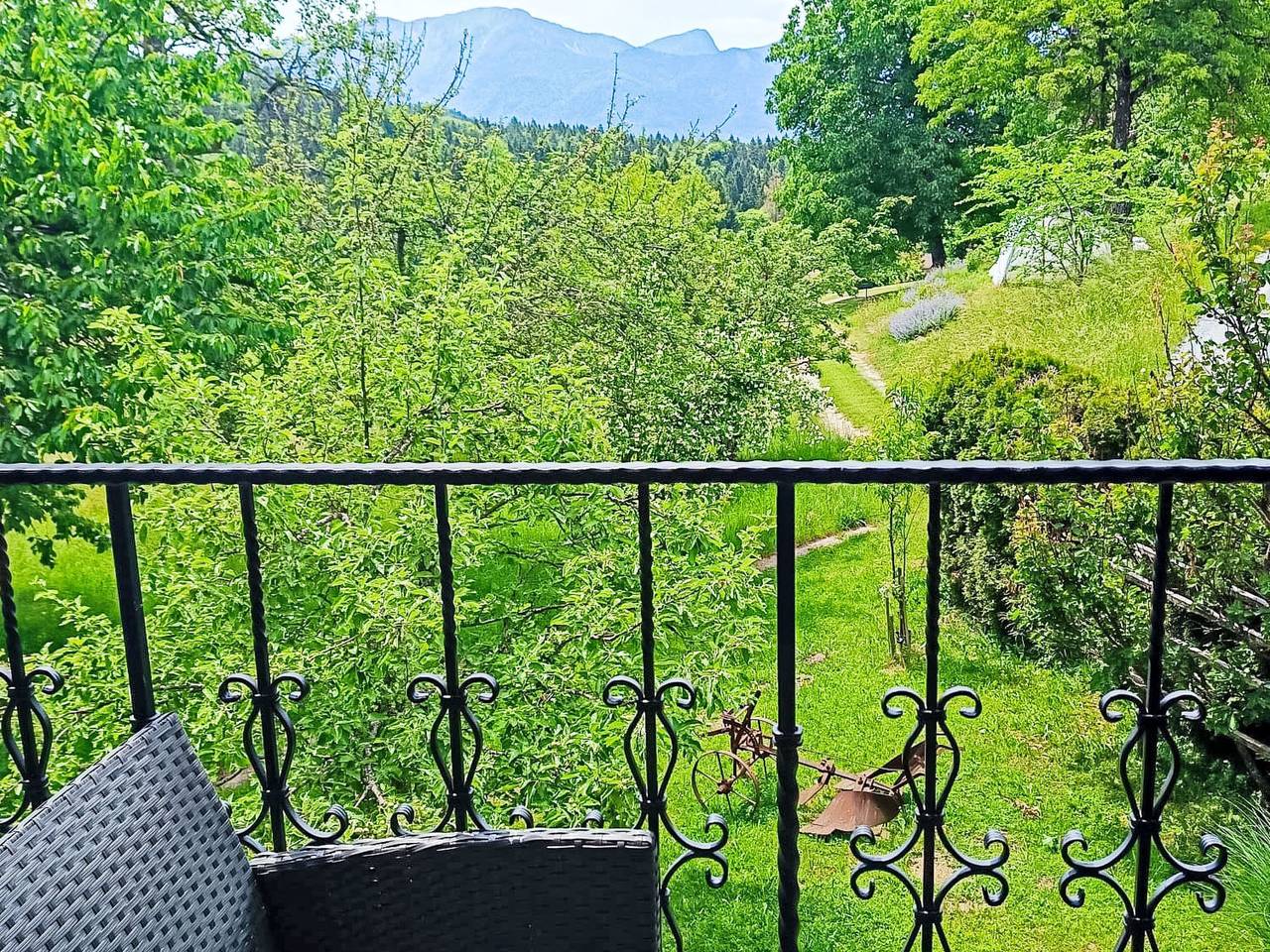 Ganze Wohnung, Idyllische Panorama-Südwohnung in Wörtherseenähe in Schiefling am See, Klagenfurt-Land
