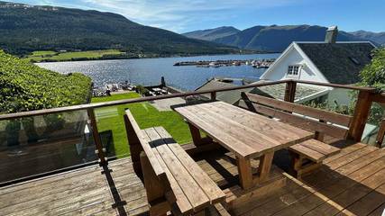 Ferienwohnung für 5 Personen, mit Terrasse in Nesset