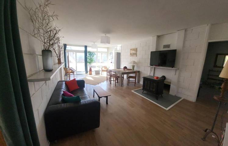 Location de vacances pour 3 personnes, avec Balcon et Jacuzzi ainsi que Terrasse et Jardin dans Couret - 3