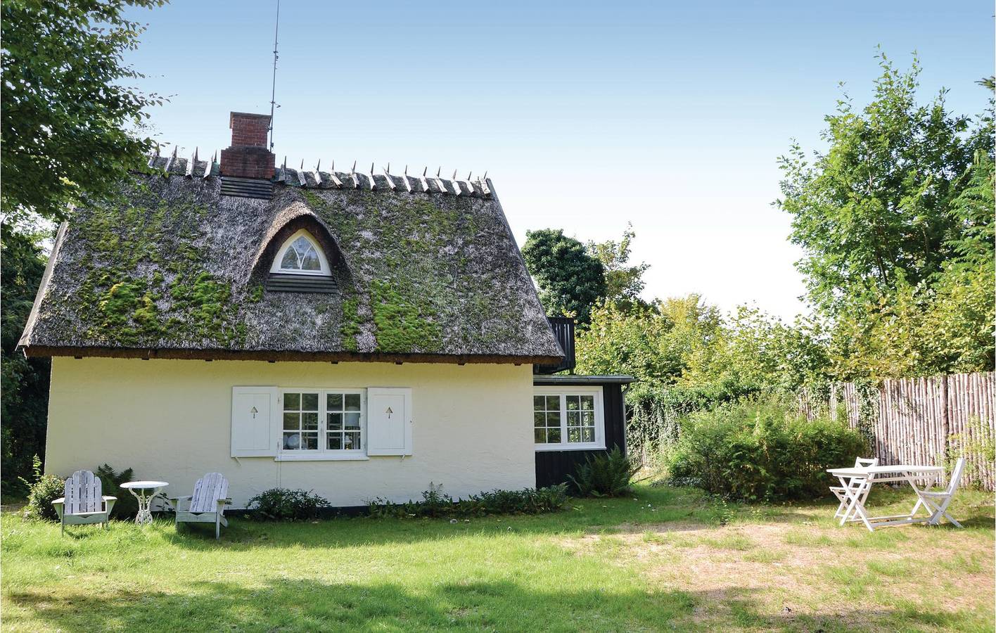 Holiday home for 6 people with terrace in Hornbæk, Kattegat Coast