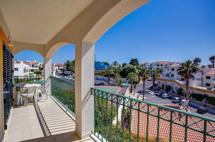 Apartment for 4 people, with balcony and pool in Carvoeiro