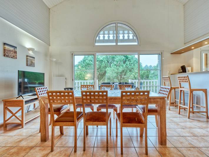 Location de vacances pour 6 personnes, avec jardin et terrasse dans Golf de la Méjanne - 2