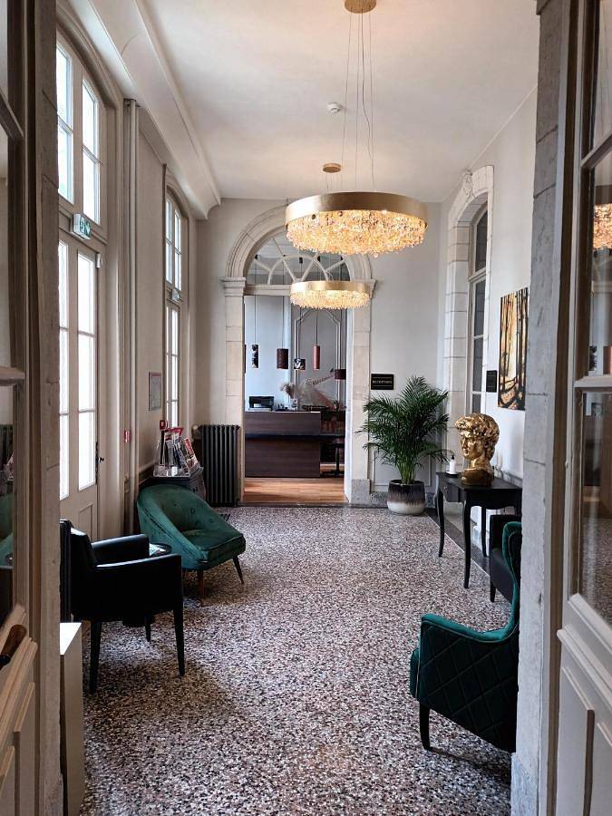 Hôtel Loysel le Gaucher in Montreuil (Pas-de-Calais), Région de Montreuil