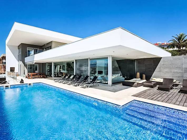 Villa para 10 pessoas, com piscina e jardim em Ferragudo